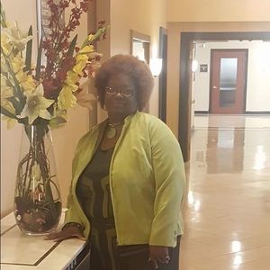 Meet your Posher, Sheila